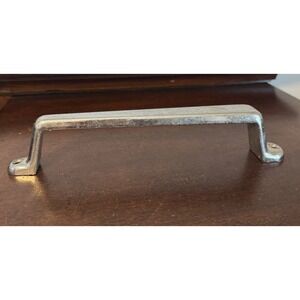 9.5" Chicago Made #809 Vintage Travel Trailer Triangle Products Inc. Grab Handle